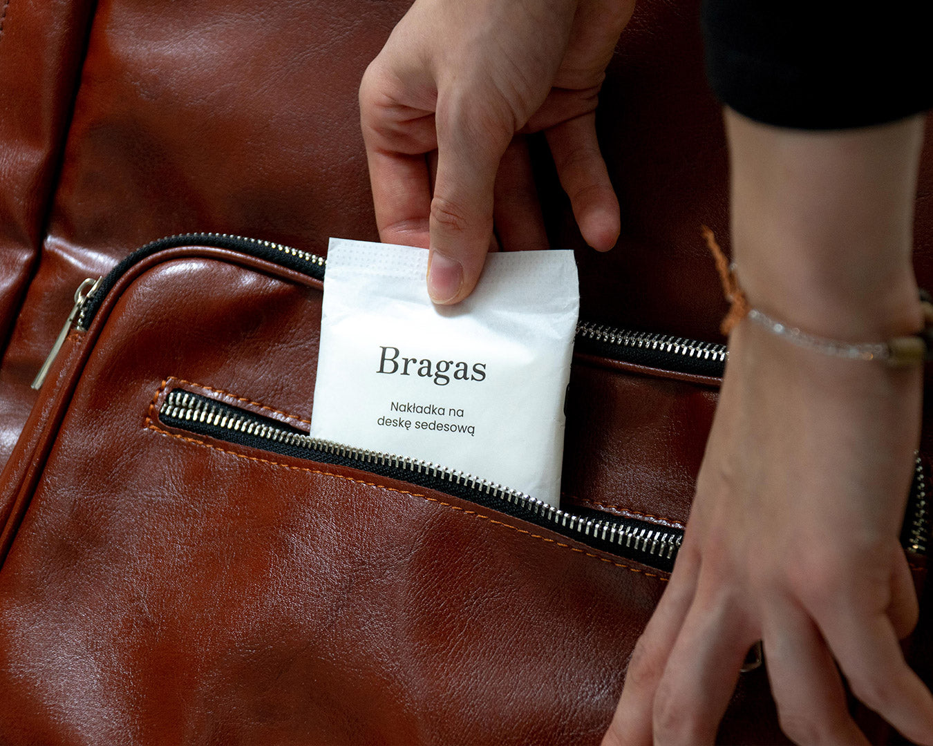 Bragasy - nakładki na deskę sedesową